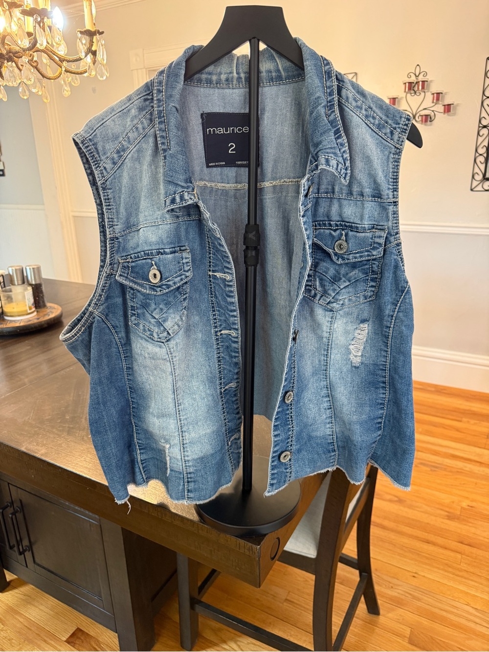 💙 Casual Cool! Maurices Distressed Denim Button-Front Vest ☀️